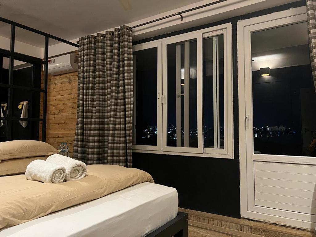 Gusto Accommodation 포카라 외부 사진