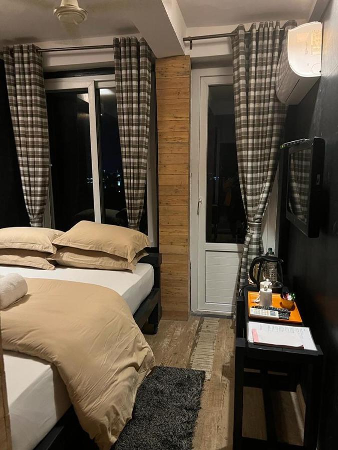 Gusto Accommodation 포카라 외부 사진