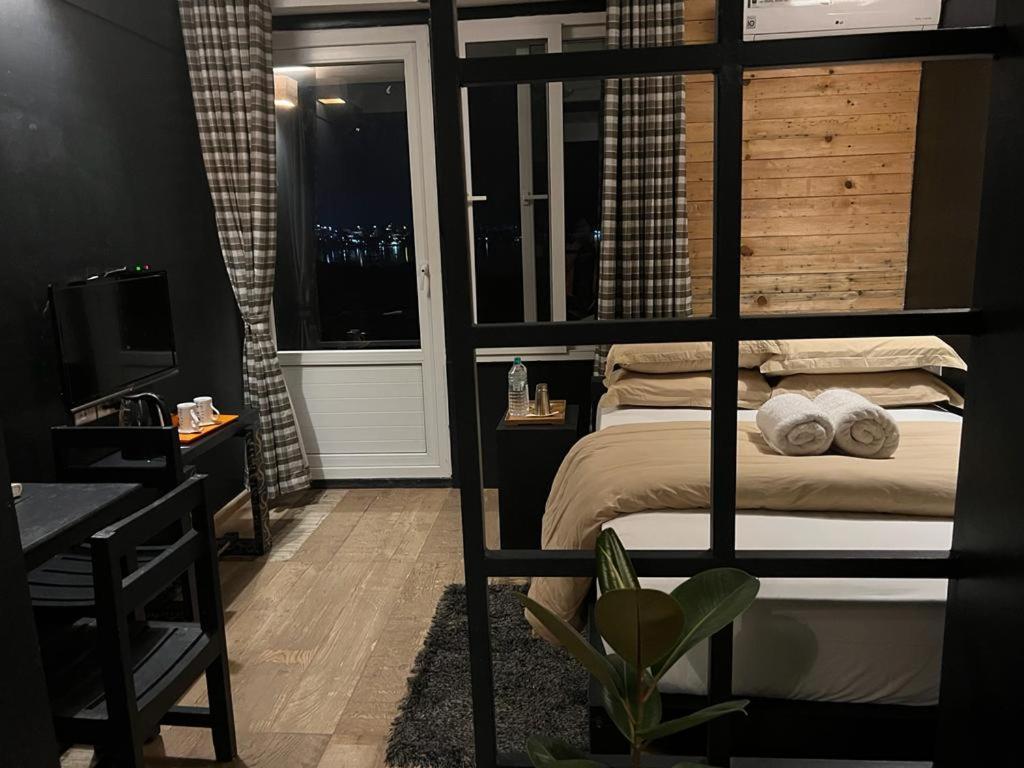 Gusto Accommodation 포카라 외부 사진