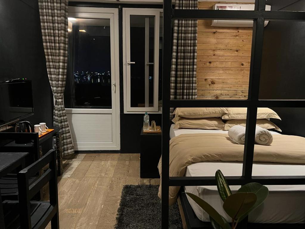Gusto Accommodation 포카라 외부 사진