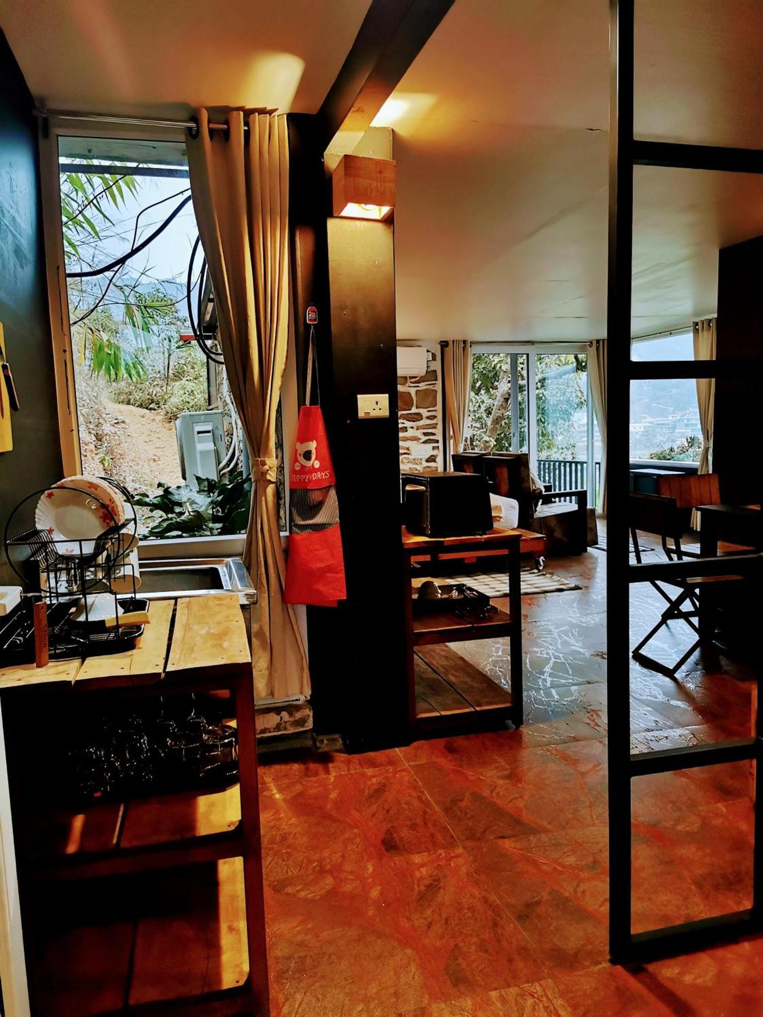 Gusto Accommodation 포카라 외부 사진